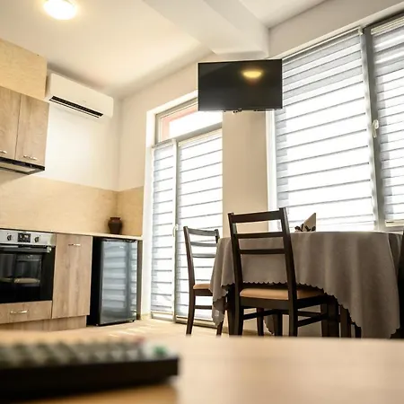 здраве 公寓 *